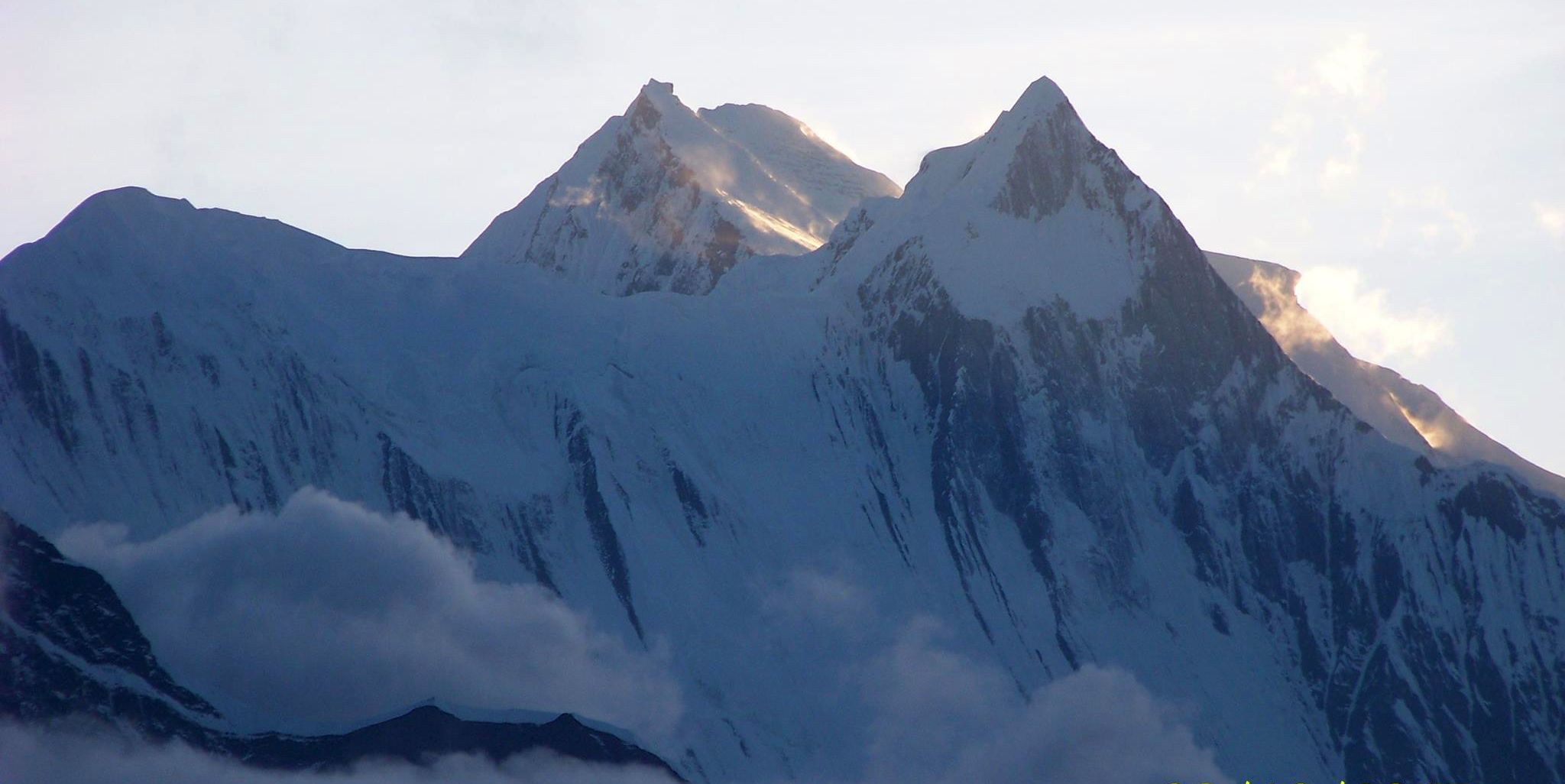 Manaslu Himal from Kang La