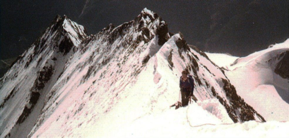 Ascent of the East Ridge ( normal route ) of the Weisshorn