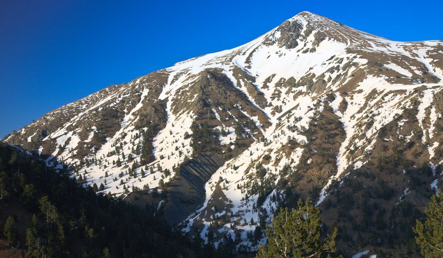 Mount Smolikos - highest mountain in The Pindus ( Pindos ) Mountains in Northern Greece