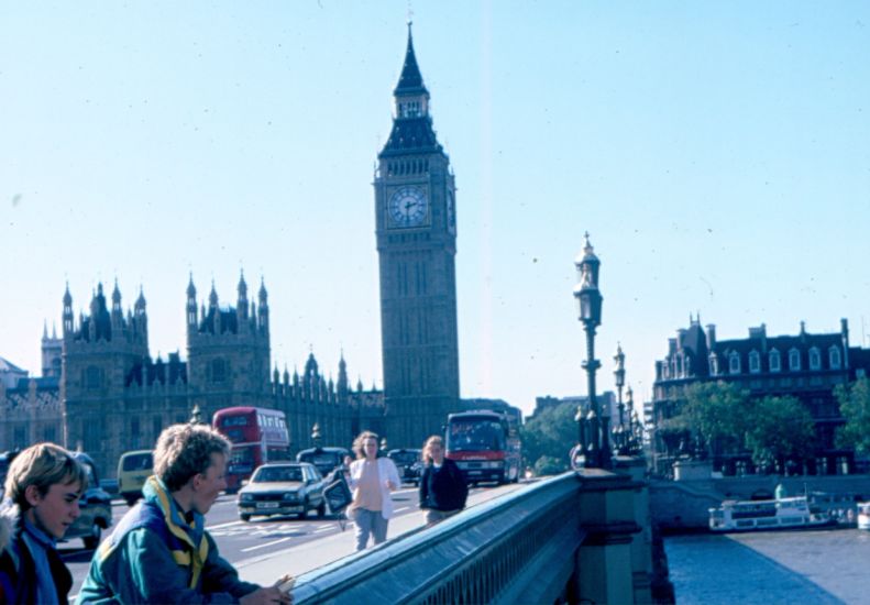 24th Glasgow ( Bearsden ) Scouts and Big Ben Clock Tower in London