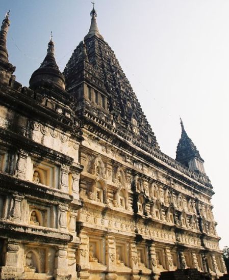 Mahabodhi Paya in Old Bagan in central Myanmar / Burma