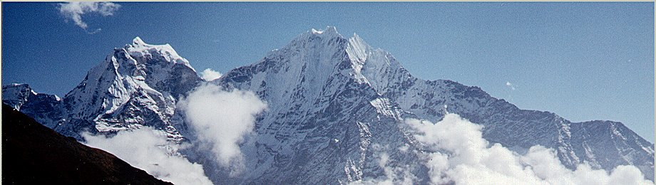 Kang Taiga and Thamserku on route to Gokyo