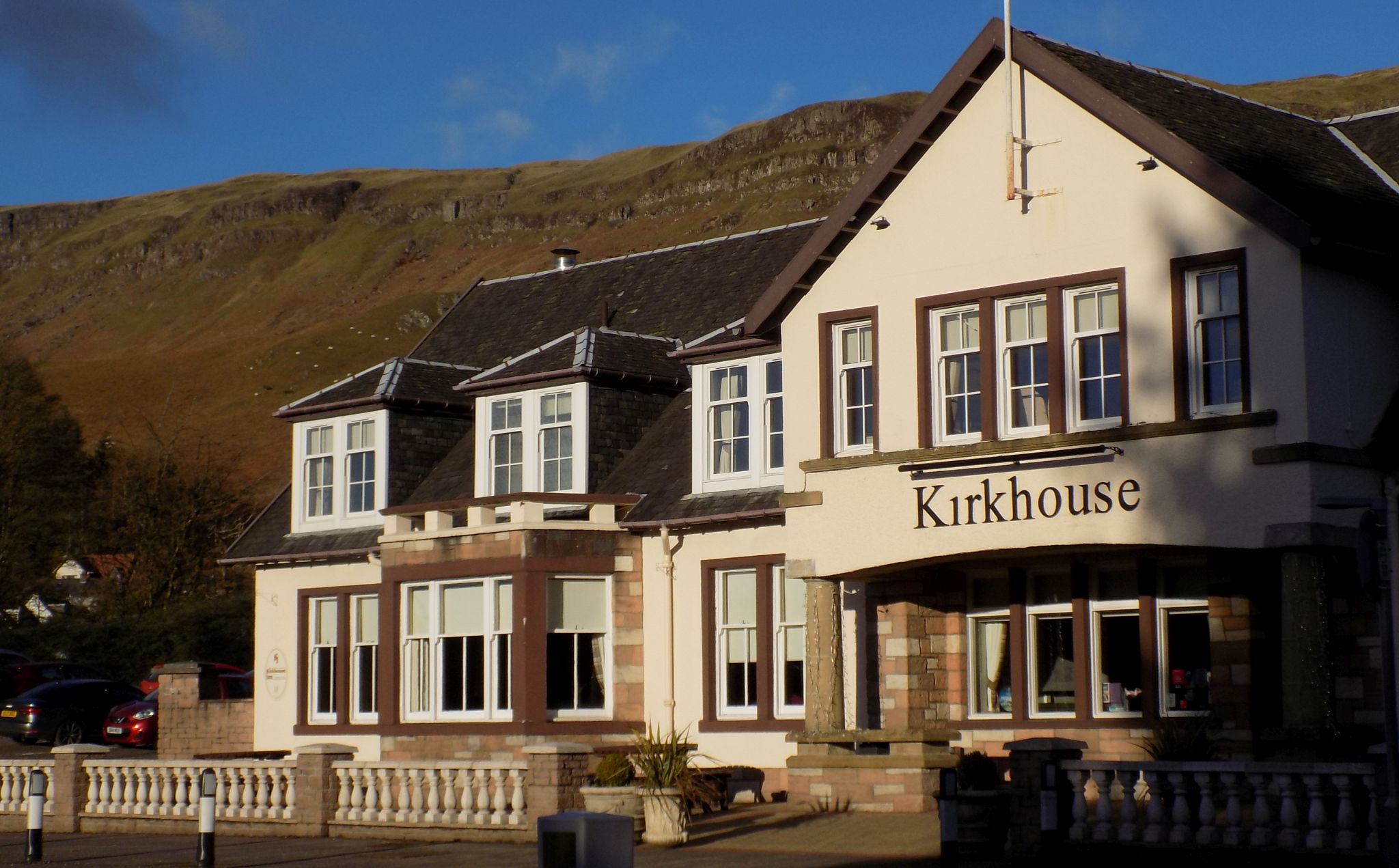 Kirkhouse Inn ( est 1601 ) in Strathblane beneath the Campsie Fells