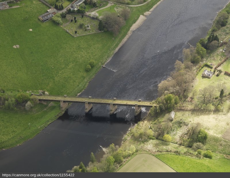 Former Railway bridge over the River Tay near Cargill