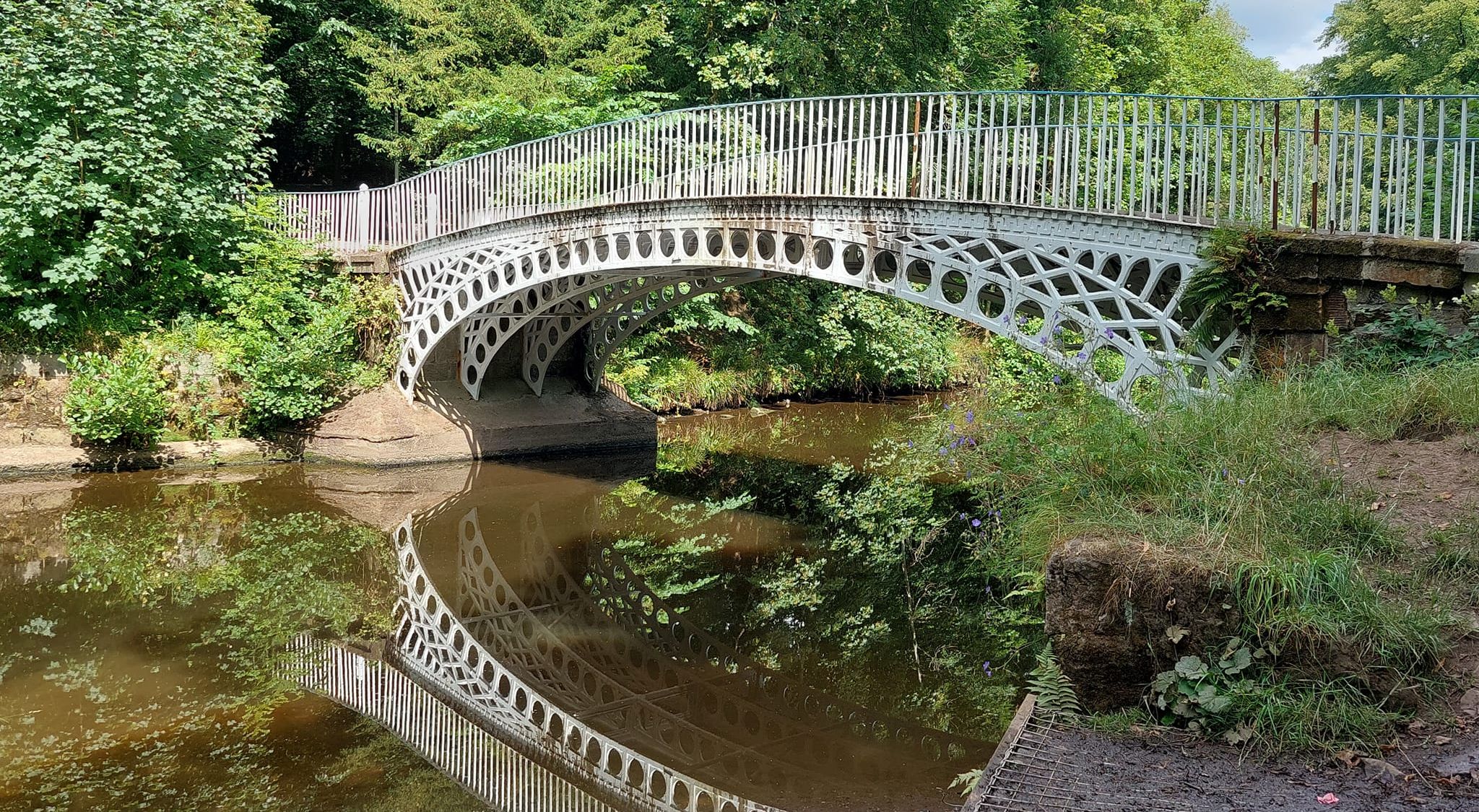 Silver Bridge over White Cart River at Linn Park