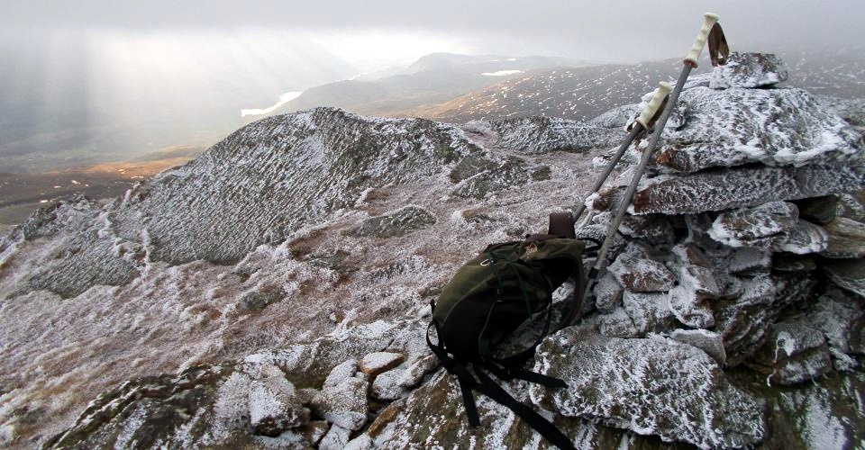 Summit cairn on Sgiath Chuil