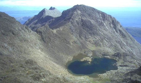 Skye Ridge - Coir a Ghrunnda view to Gars Bheinn