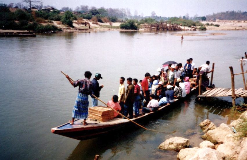 Moie River border with Burma