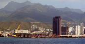 Honolulu_waterfront_1.jpg